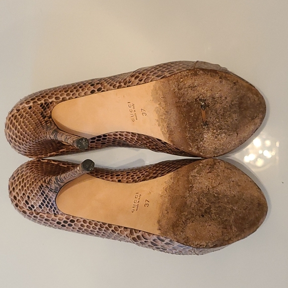 Gucci snake skin size 37 pumps - used - Picture 3 of 3